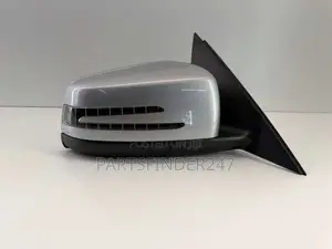 2012-2014 Mercedes Benz W204 C300 Front Passenger Side Door Mirror