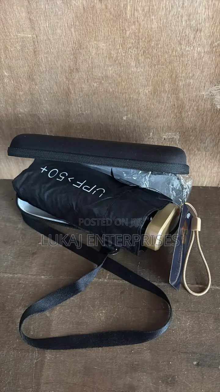 Pose Umbrella
