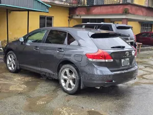 Toyota Venza 2010 Gray