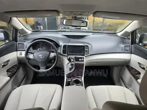 Toyota Venza 2010 Gray