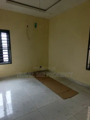 3bdrm Duplex in Amen Estate Along for rent