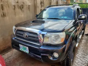 Toyota Tacoma 2010 Black