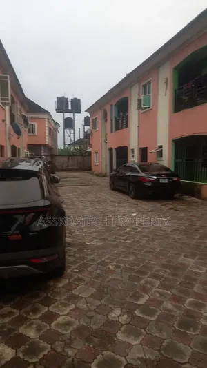 2bdrm Block of Flats in Aruk By Y Jumction, Obio-Akpor for sale