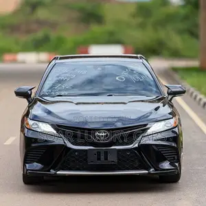Toyota Camry XSE FWD (2.5L 4cyl 8AM) 2018 Black