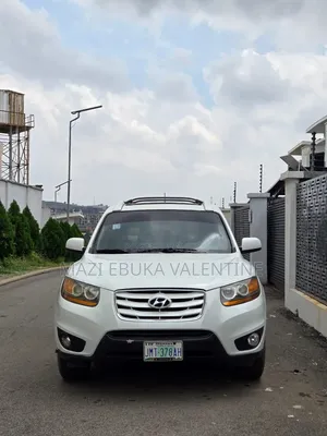 Hyundai Santa Fe 2011 White