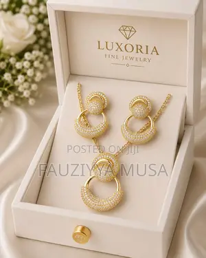 Luxury Zirconia Pendant Necklace for Women