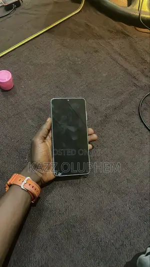 Samsung Galaxy A06 64 GB Gray