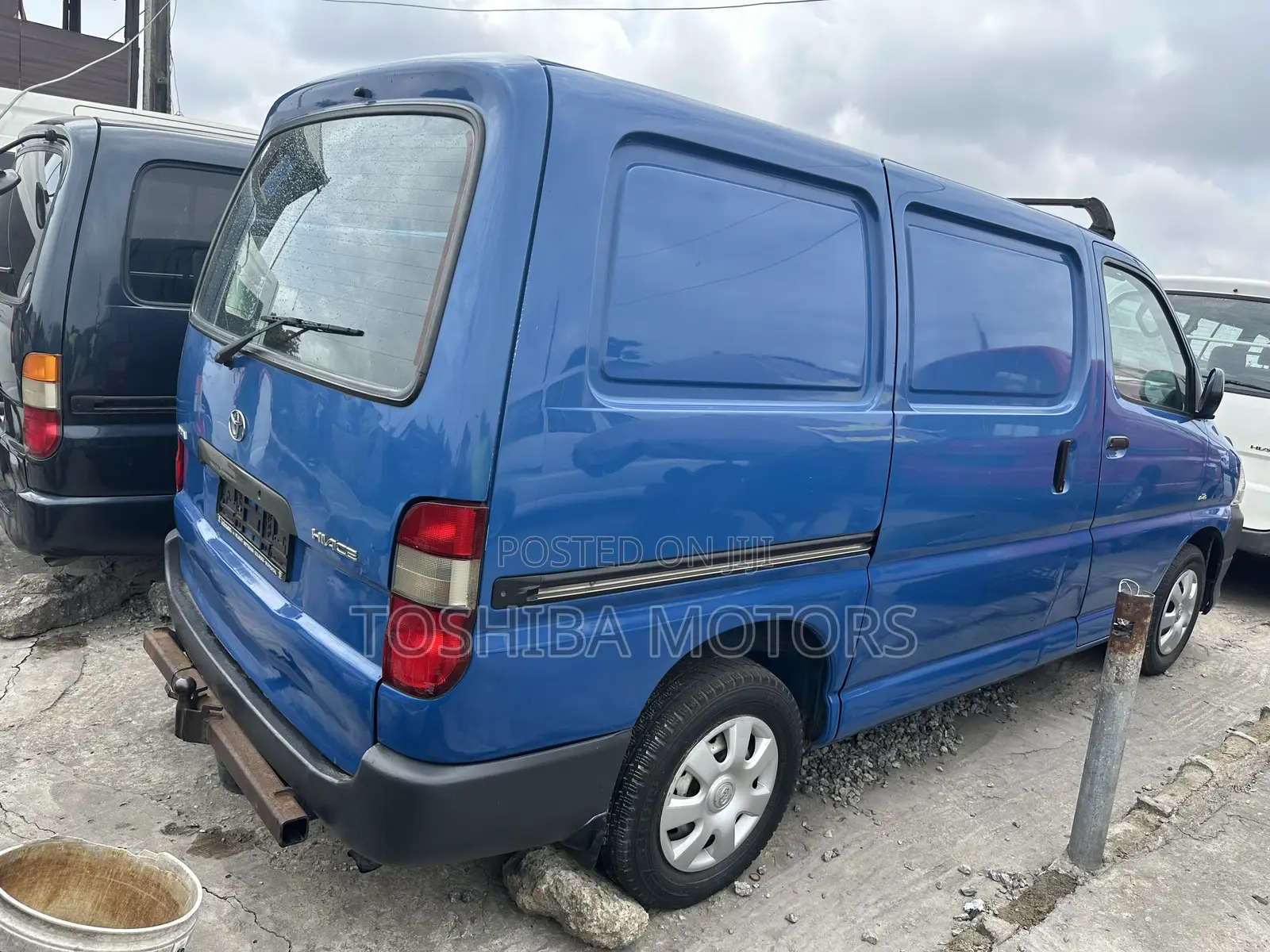 Toyota HiAce 2007 Blue