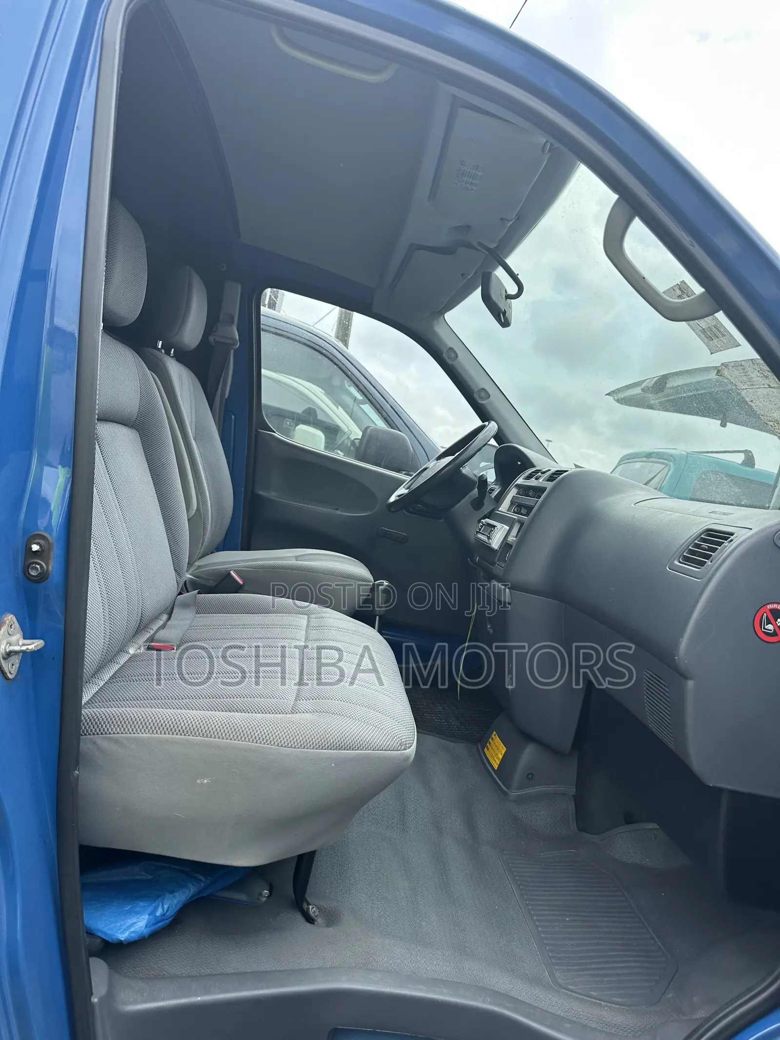 Toyota HiAce 2007 Blue