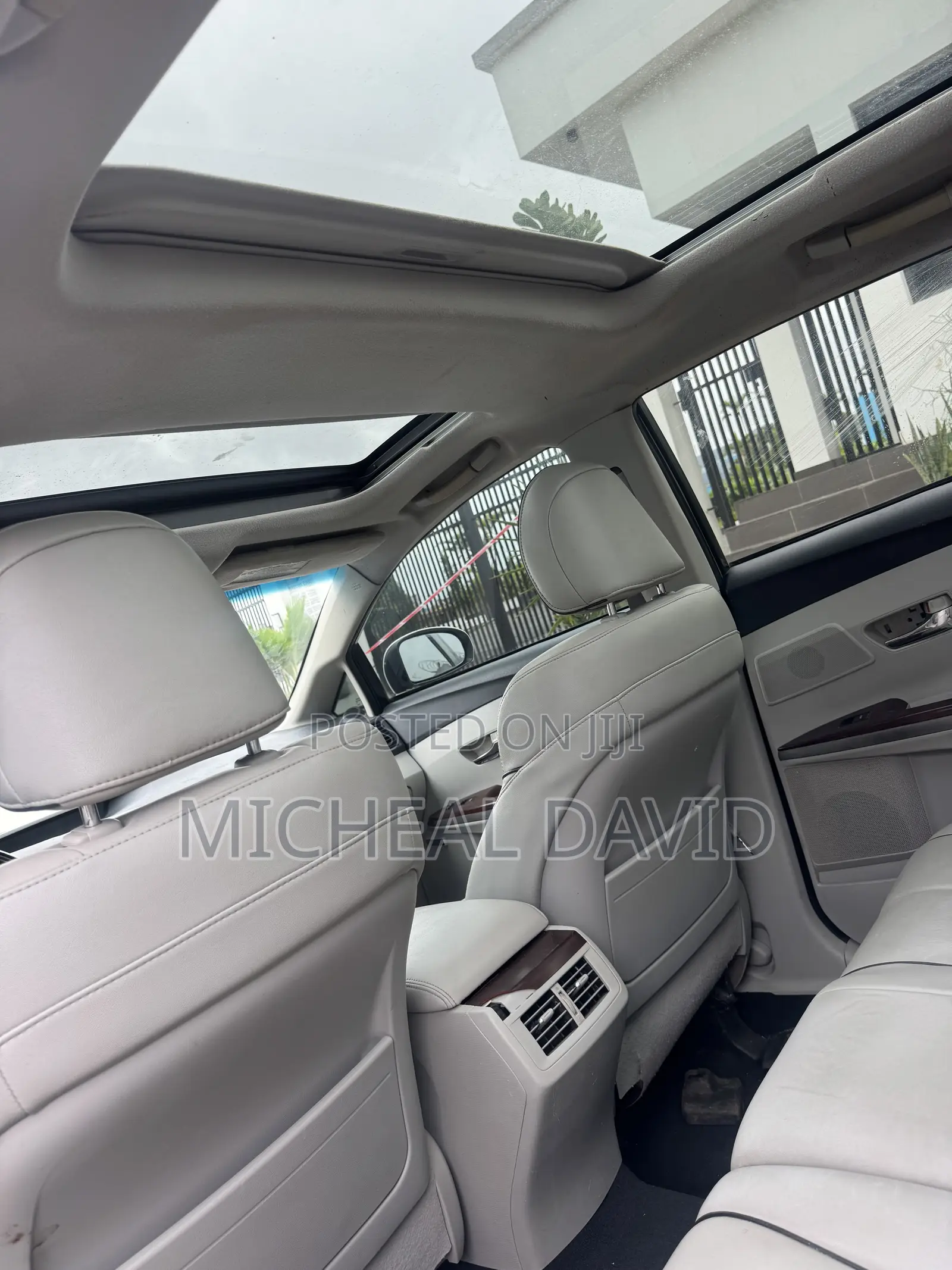 Toyota Venza XLE 2010 White