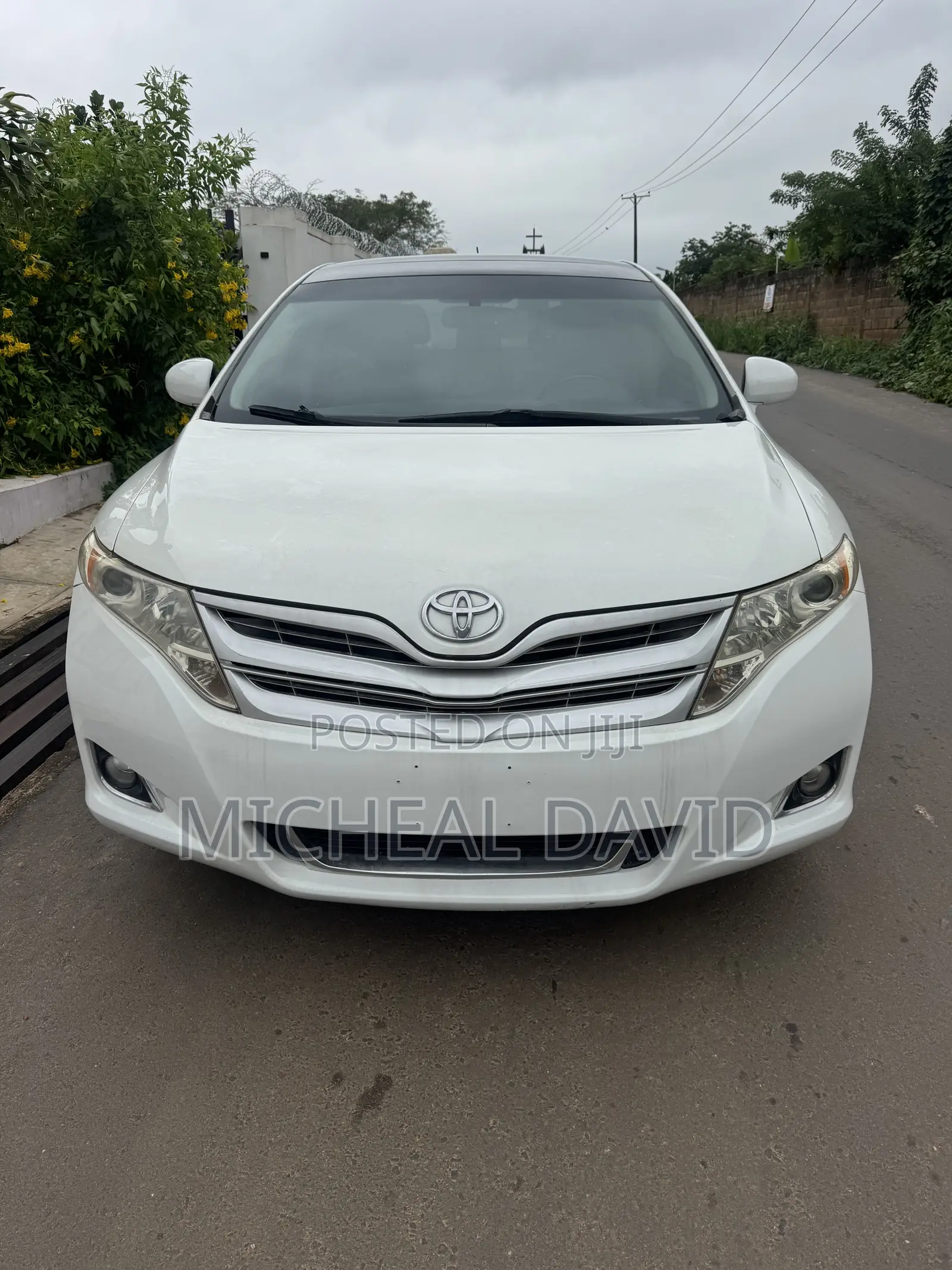 Toyota Venza XLE 2010 White