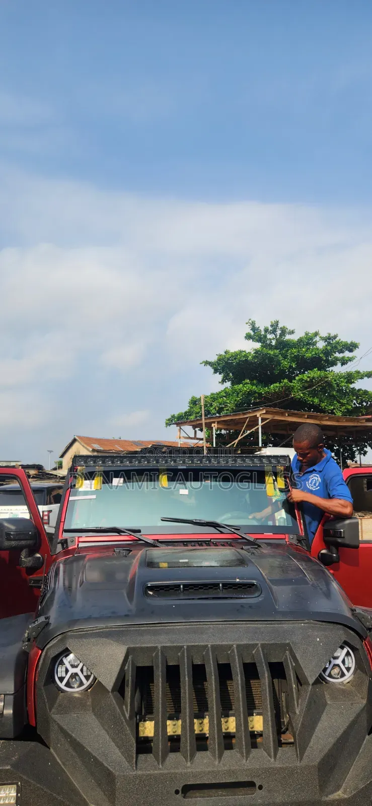 Wrangler 2010 Windscreen