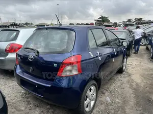 Toyota Yaris 2011 Blue