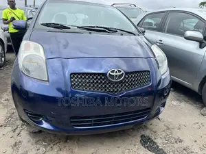 Toyota Yaris 2011 Blue