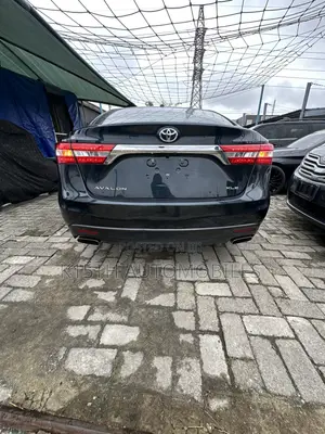 Toyota Avalon XLE Premium 4dr Sedan (3.5L 6cyl 6A) 2015 Gray