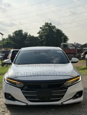Honda Accord LX (1.5L 4cyl Turbo CVT) 2019 White