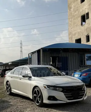 Honda Accord LX (1.5L 4cyl Turbo CVT) 2019 White