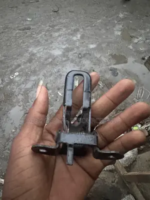 Bonnet Opener Rx350 2010