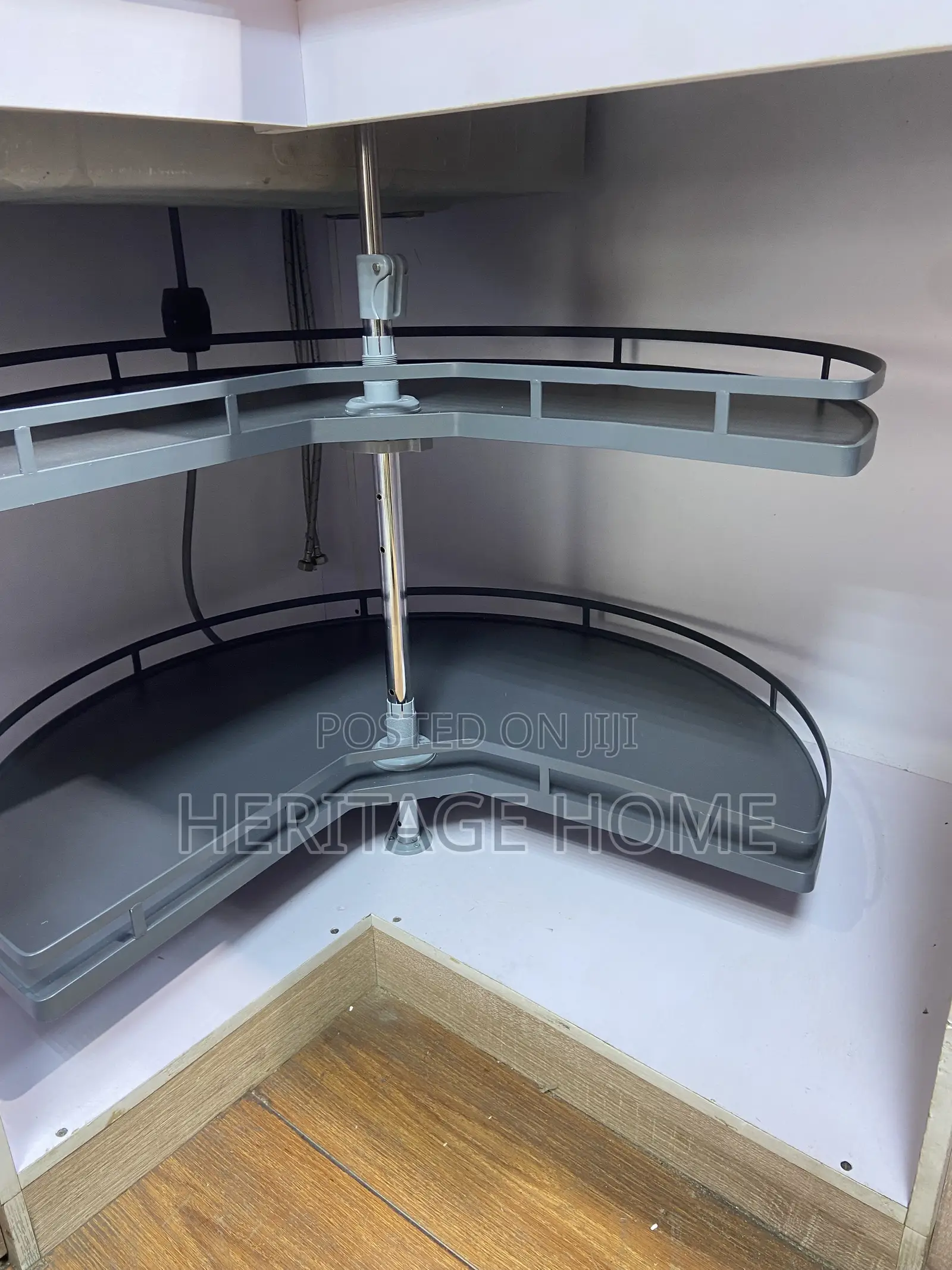 Rotating Pot Rack