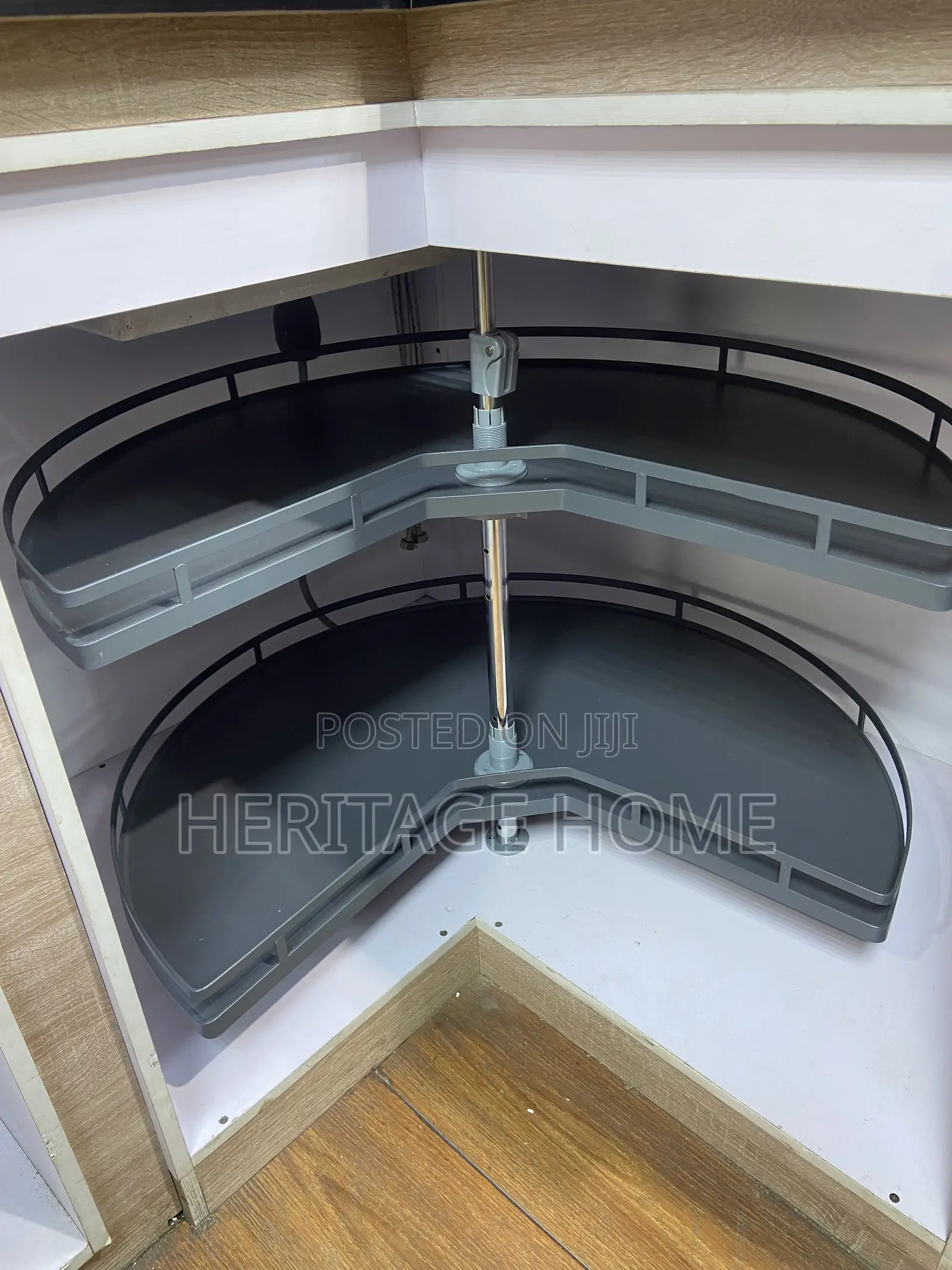 Rotating Pot Rack