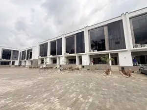 4bdrm Townhouse / Terrace in Maitama for rent