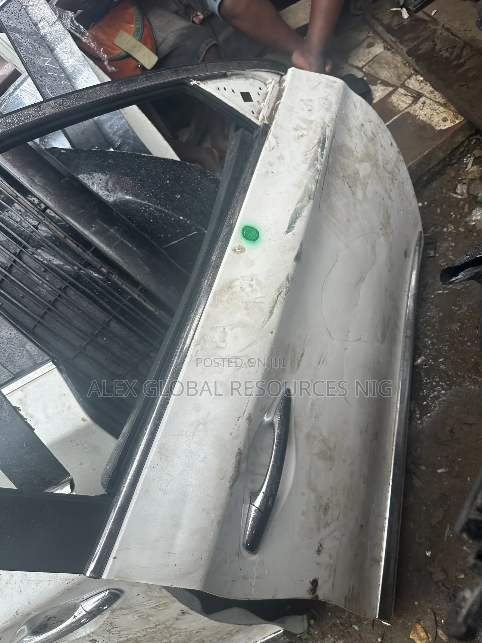 Front Right Door Jx 35