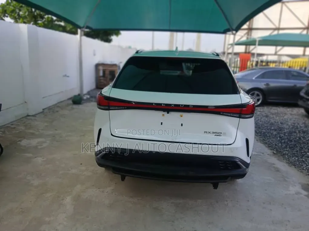Lexus RX 2023 White