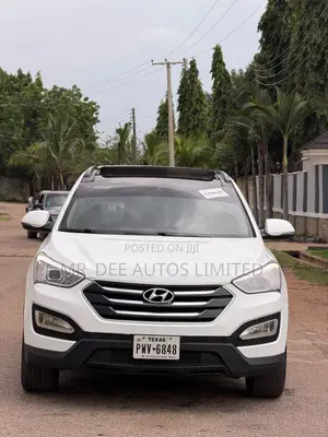 Hyundai Santa Fe 2013 White
