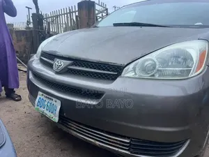 Toyota Sienna 2006 Gray