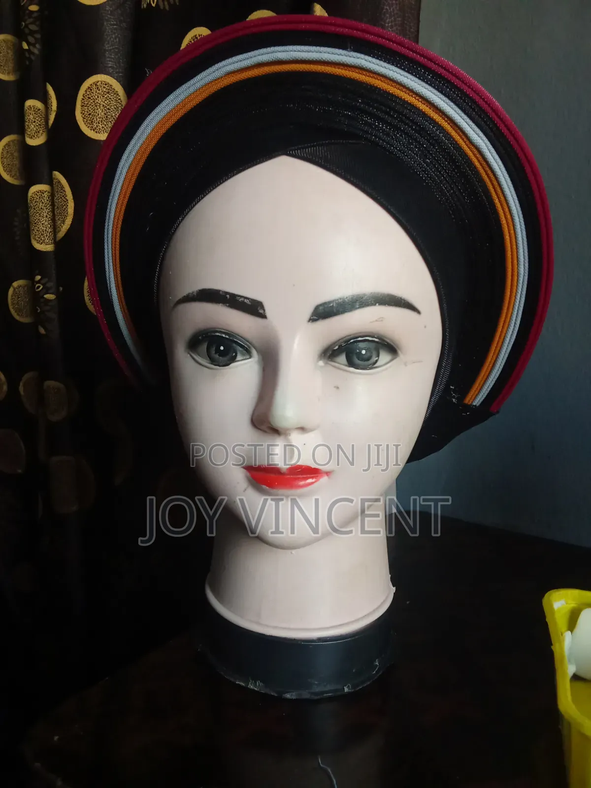 Auto Gele, Fan
