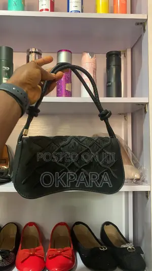 QUEEN_B Luxury