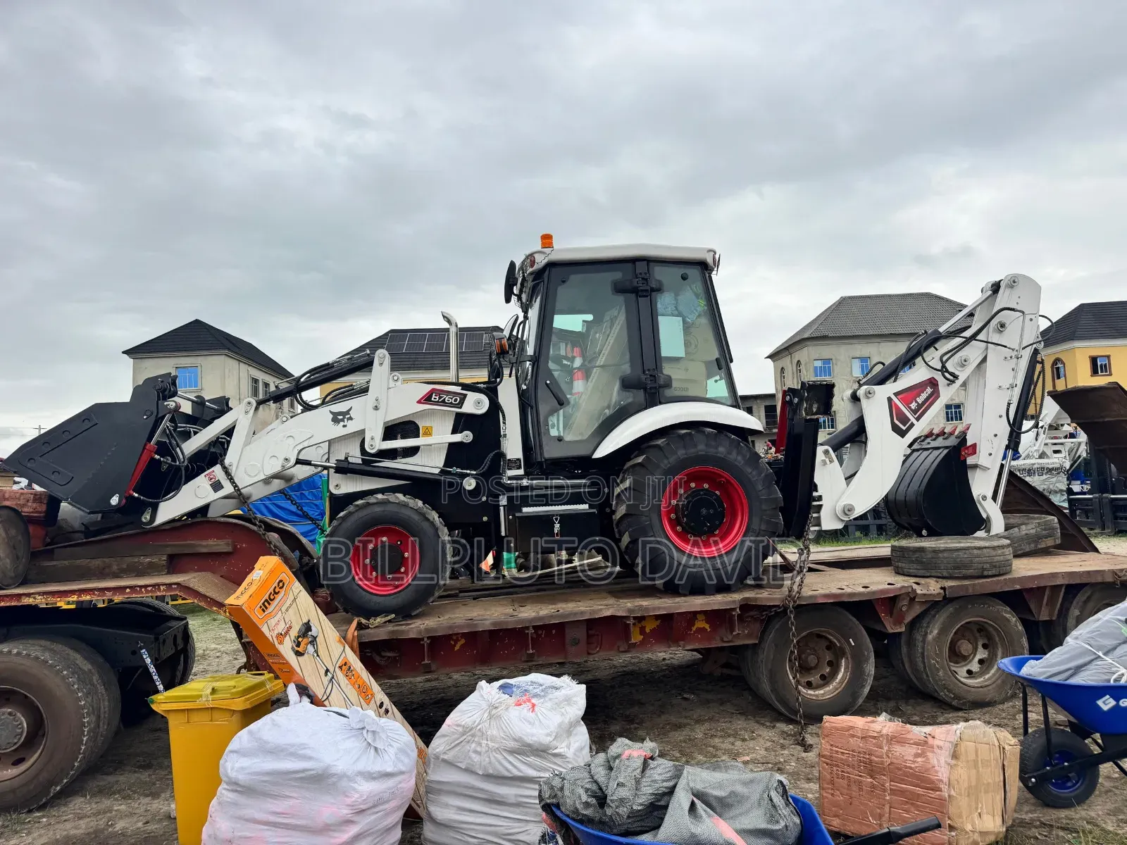 Bobcat B760 Backhoe Loader