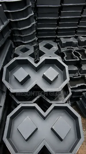 Interlocking Mould 8 Shaped/ Knerb Interlock Mould