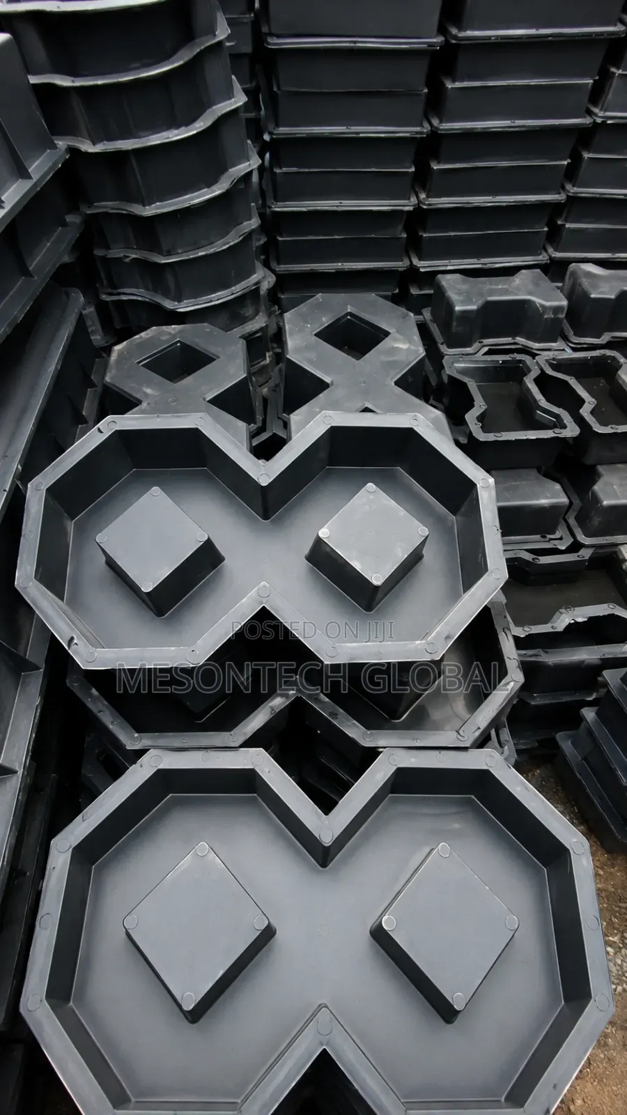 Interlocking Mould 8 Shaped/ Knerb Interlock Mould