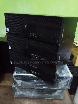 Desktop Computer Dell OptiPlex 3070 8GB Intel Core i5 SSD 256GB