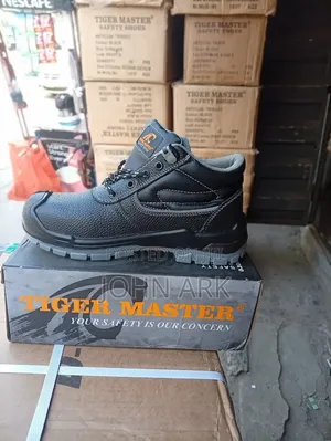Tiger Master Safety Boots