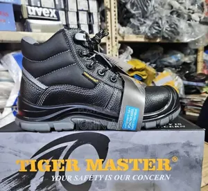Tiger Master Composite Boot