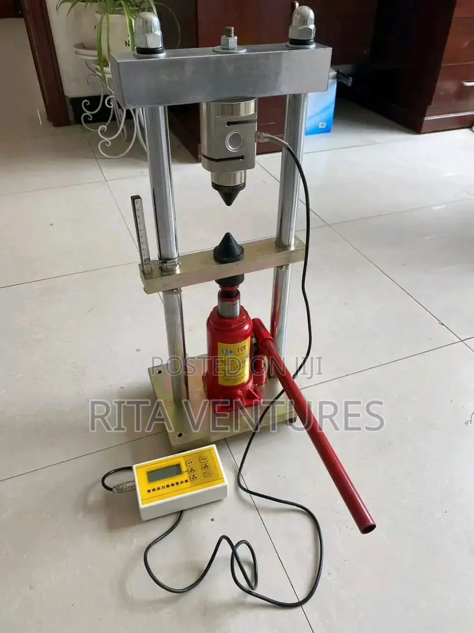 +2 This Is a Digital Rock Point Load Test Apparatus