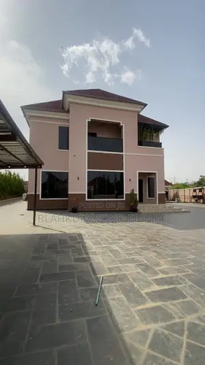 5bdrm Duplex in Lugbe District for sale