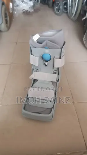 Aircast Orthopedic Boot