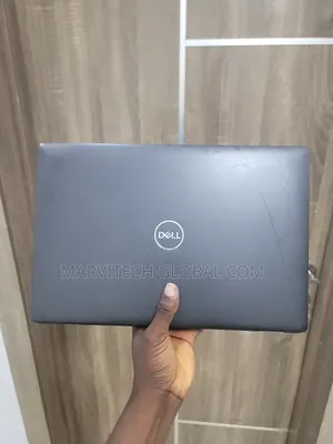 Laptop Dell Latitude 5400 8GB Intel Core i7 SSD 256GB