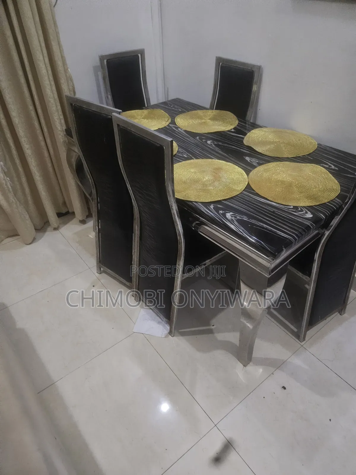 Dinning Table