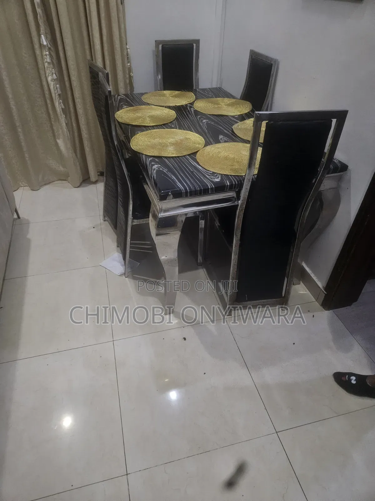 Dinning Table