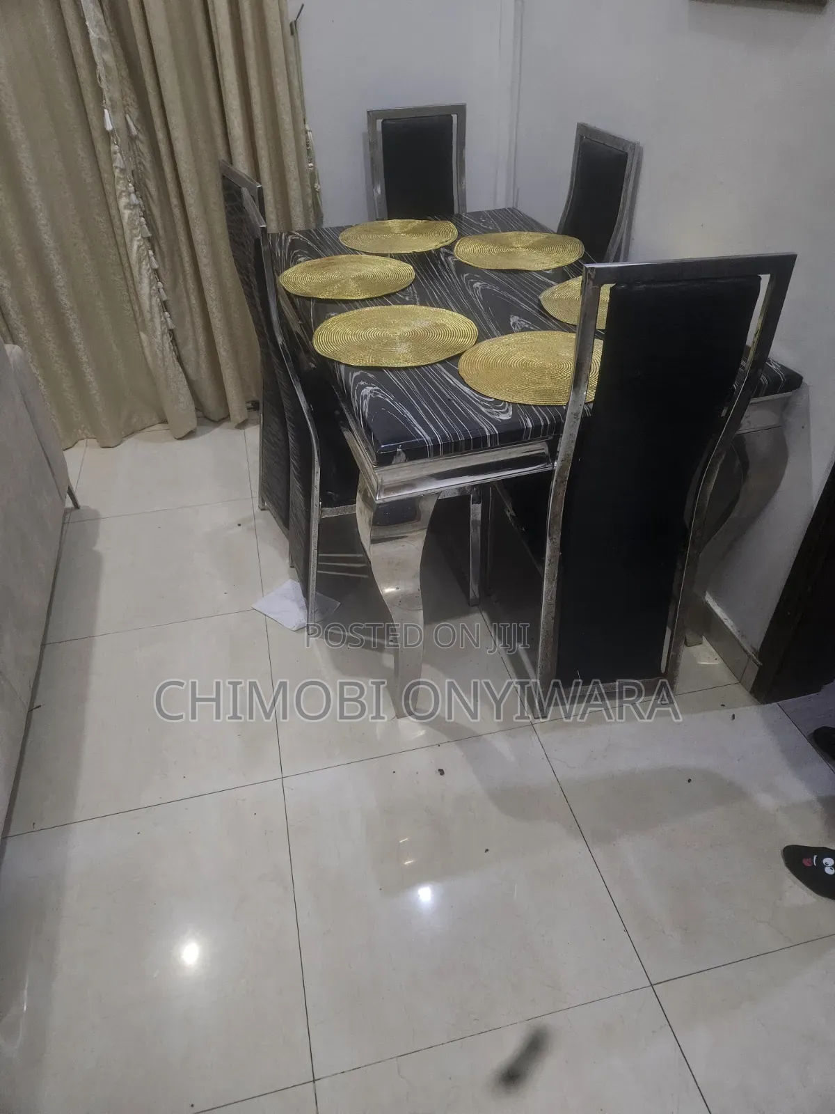 Dinning Table