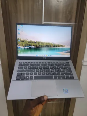 Laptop Dell Latitude 3301 8GB Intel Core i7 SSD 256GB