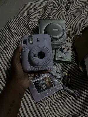 Fujifilm Instax Mini 12, Excellent Condition, Fully Functional.