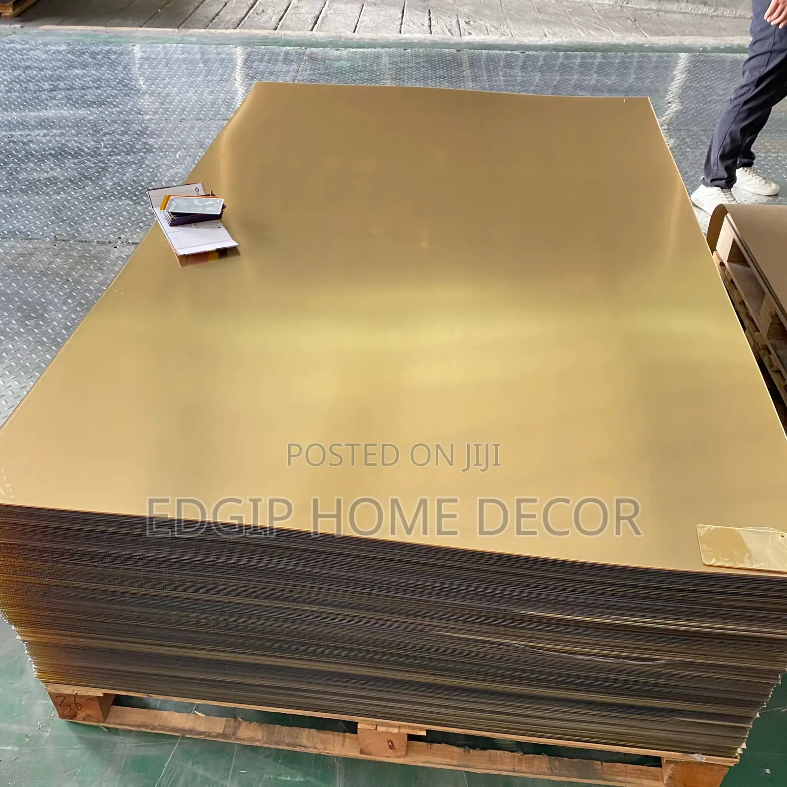 Flexible Acrylic Mirror Board (4ft by 9ft)