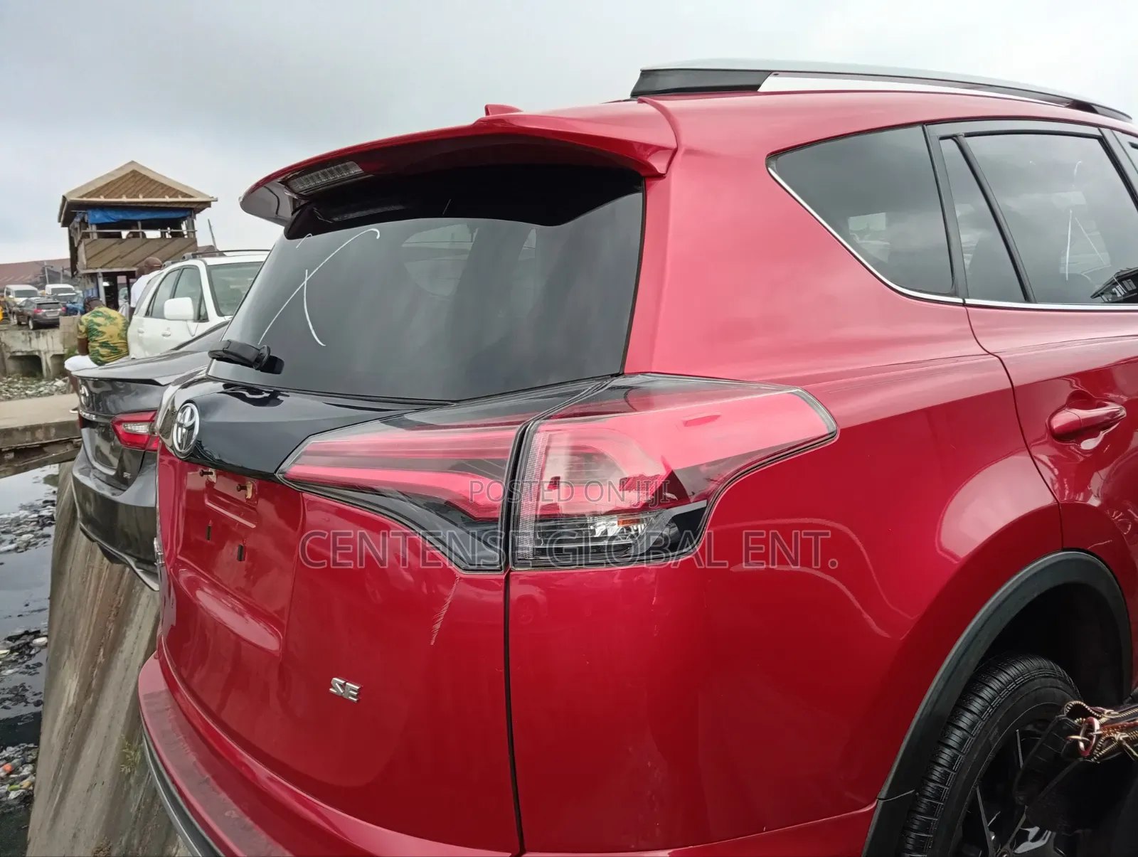 Toyota RAV4 2017 Red