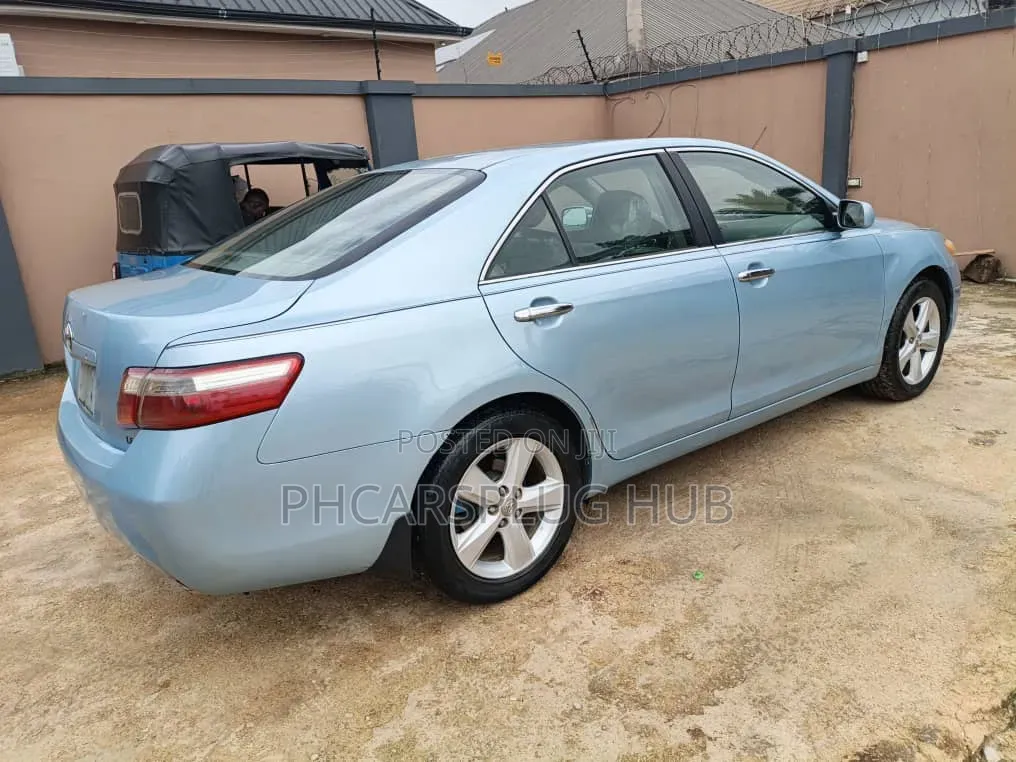 Toyota Camry 2009 Blue