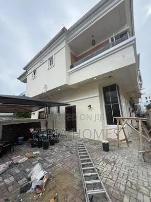 4bdrm Duplex in Osapa London, Lagos State for sale